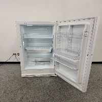 Frigidaire Refrigerator image 3